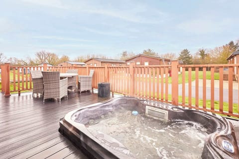 Little Gem Lodge, Amotherby- Host & Stay 