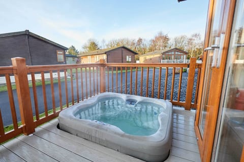 Mandarin Lodge, Amotherby- Host & Stay