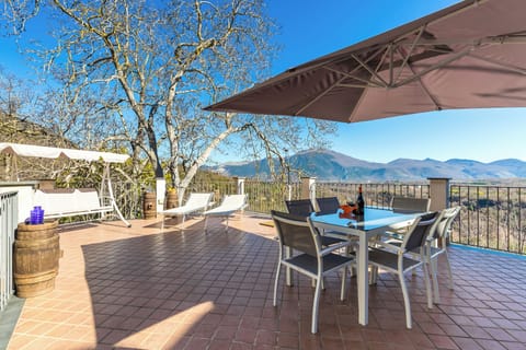 Villa (2 Bedrooms) | Terrace/patio