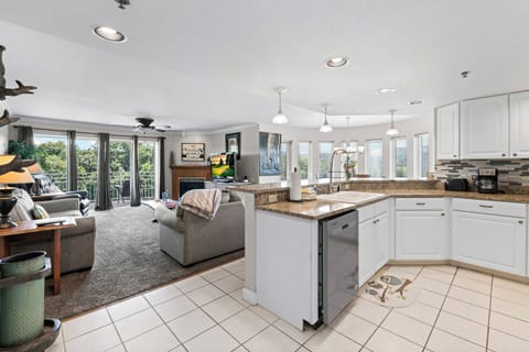 Family Condo, 2 Bedrooms, Balcony, Mountain View | Private kitchen | Fridge, microwave, oven, stovetop