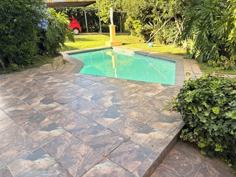 Shared Swimmingpool
