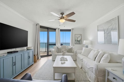 Condo, Multiple Beds (Phoenix 6 909) | Living area