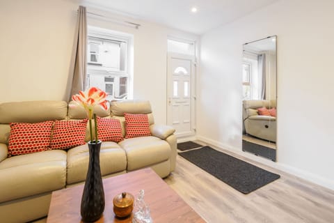 House | 2 bedrooms
