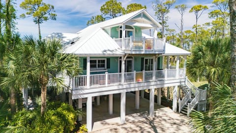 Welcome to 'The Luna-Sea Inn'!