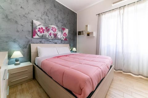 Apartment, Sea View | Soundproofing, bed sheets