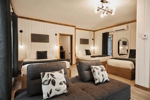 Family Room, Multiple Beds | Free WiFi