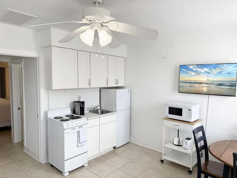 Venice Villas 1BR – Paradiso King Retreat (7337)