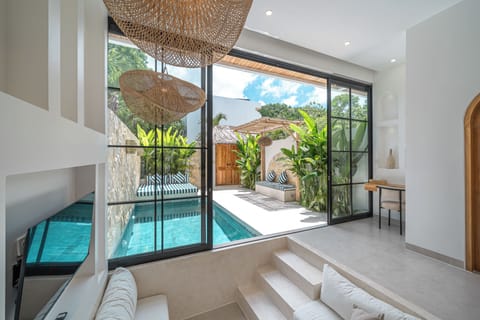 Standard Villa, 1 Bedroom, Patio, Pool View | Living room