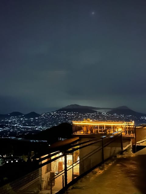 Deluxe Double Room, Mountain View | Property grounds