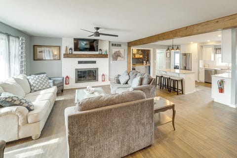 Holiday Island Vacation Rental | 3BR | 2BA | 2,062 Sq Ft