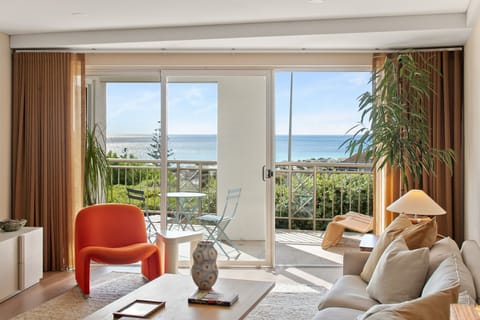 Lounge with View
