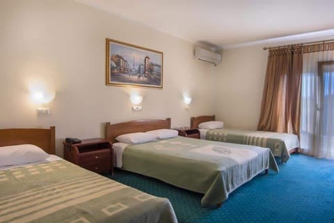 Room with ideal configuration for families