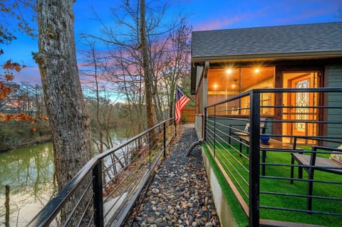This screened in porch is great for avoiding weather that might not be so great.