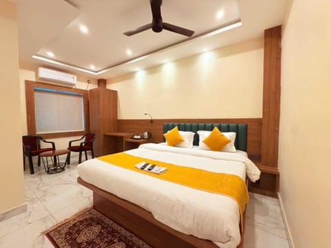 Deluxe Double or Twin Room | Desk, WiFi (free)