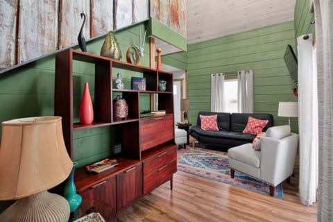 Indoors, Architecture, Building, Furniture, Living Room