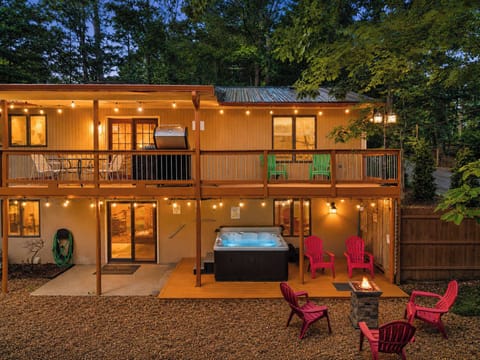 
Private Backyard with Fire Pit + Hot Tub | Relax Under the Stars