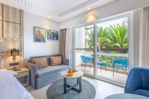 Standard Room | In-room safe, desk, soundproofing, free WiFi