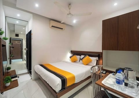 Deluxe Double Room | Desk, free WiFi