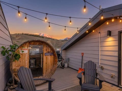 airbnb_sunset_option1 (1) (2)