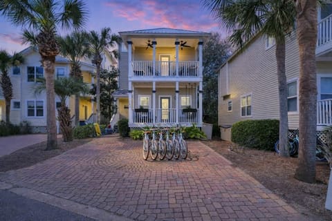 Welcome to 'Off Piste Cottage' by Stay on 30a!