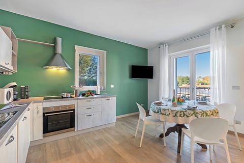 Kitchen and dining area