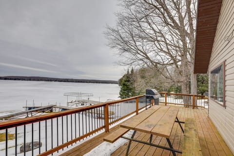 Pearson Vacation Rental | 2BR | 1BA | Step-Free Access | 600 Sq Ft
