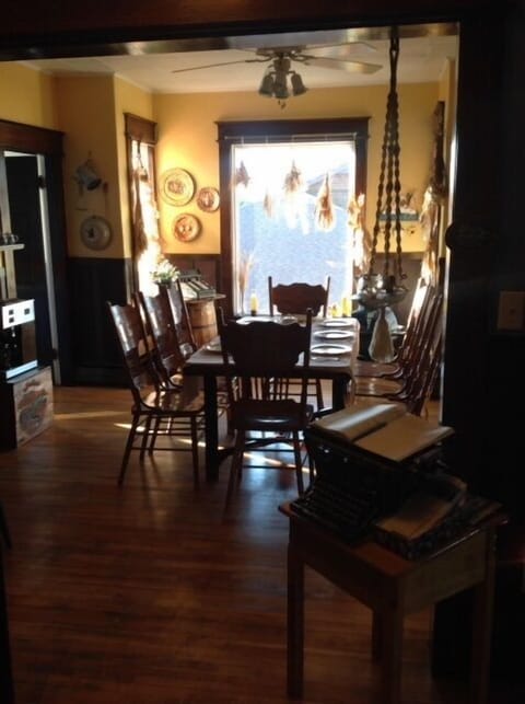 Breakfast area