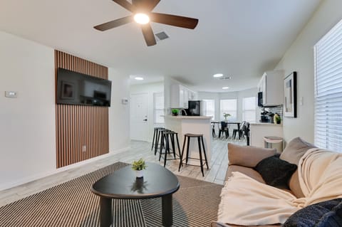 House (1 Bedroom) | Interior