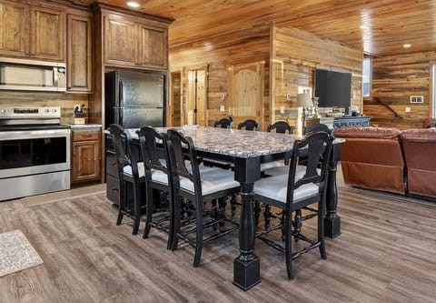Kitchen - Dining Area