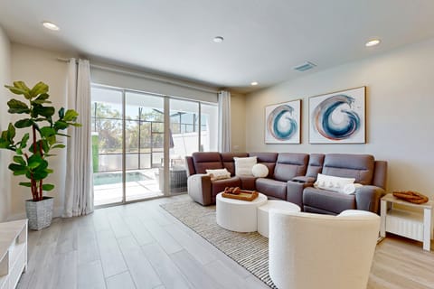 House, Multiple Beds, Pool Access, Garden View (Serenity Stay) | Interior