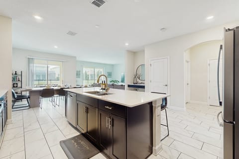 House, Multiple Beds, Pool Access, Pool View (Whistling Straits) | Private kitchen