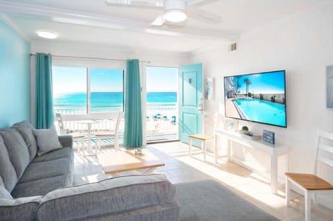 Living Room - Aqua Villa Resort Unit 404, Okaloosa Island, Fort Walton Beach, Vacation Condos by Sunset Resort Rentals