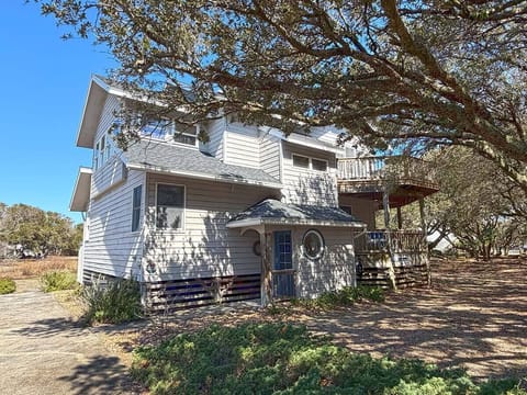 Outer Banks Oceanside Vacation Rental 2026