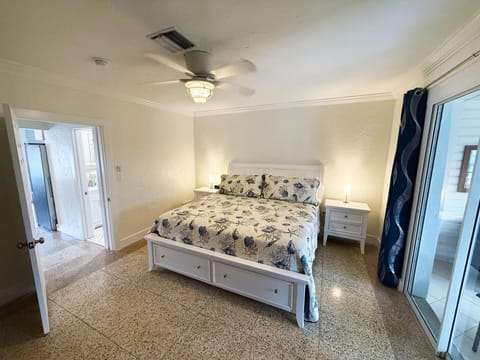 King 1BR – Venice Villas on Golden Beach Sleeps 4 (6979)