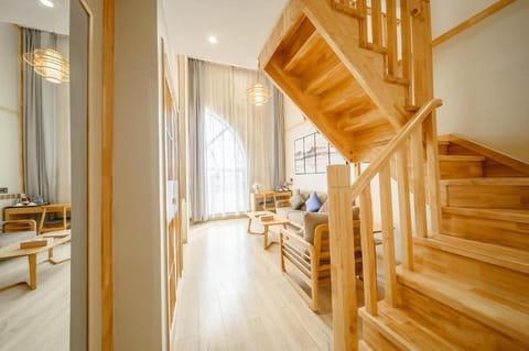 Design Double Room, Patio, City View | Interior