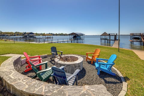 Gun Barrel City Vacation Rental | 4BR | 3BA | 2,500 Sq Ft