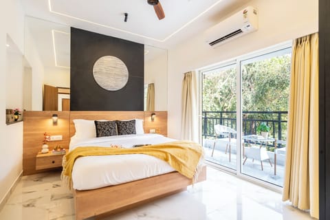 Apartment, 2 Bedrooms, Balcony | In-room safe, iron/ironing board, free WiFi
