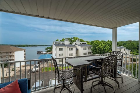 Condo, Multiple Beds, Balcony (Big Cozy Condo) | Outdoor dining