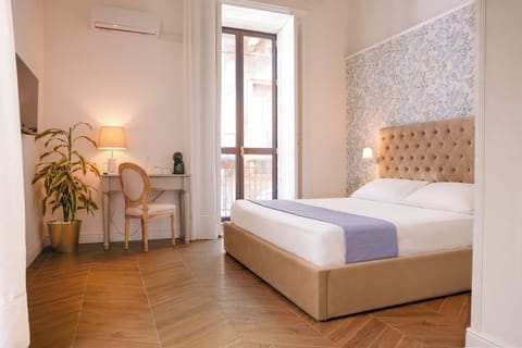 Classic Room, Non Smoking, City View | Desk, laptop workspace, blackout drapes, soundproofing