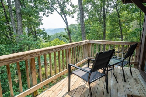 relax on the deck while enjoying beautiful views (charcoal grill provided)