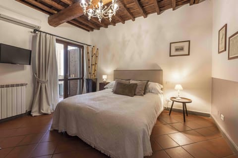 Classic Apartment | Iron/ironing board, WiFi (free)