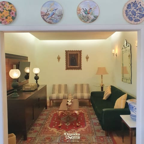 29-inch LCD TV with cable channels, TV