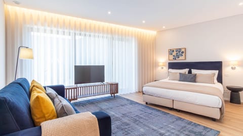 Spacious and bright room with natural light. #Relaxation #MinimalistDesign