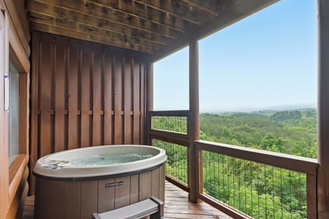 Hot tub on bottom deck