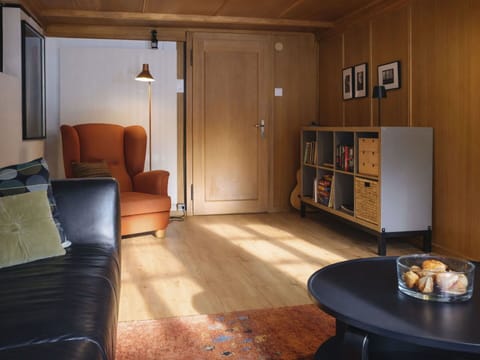 Furniture, Flooring, Interior Design, Floor, Wall, Wood, Ceiling, Room, Lighting, Living Room
