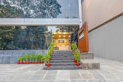 House | Reception