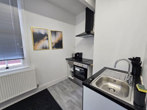Deluxe Studio Suite | Private kitchen
