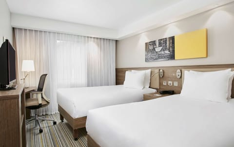 Twin Room, Non Smoking | In-room safe, desk, iron/ironing board, free cribs/infant beds