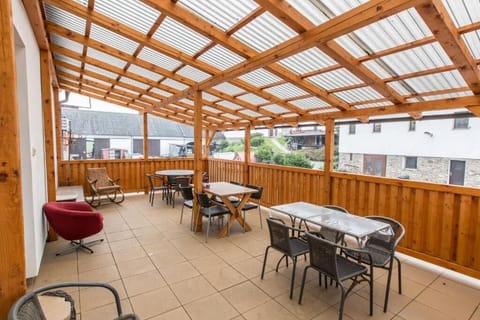 Twin Room, Courtyard View | Outdoor dining