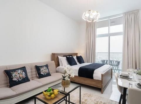 Luxury Studio, Balcony, Garden View | Egyptian cotton sheets, premium bedding, in-room safe